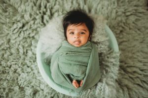 Are  2 Weeks Old Babies Too Old for Newborn Photos?