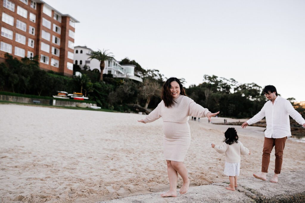 Lifestyle Beach Maternity Photo Shoot